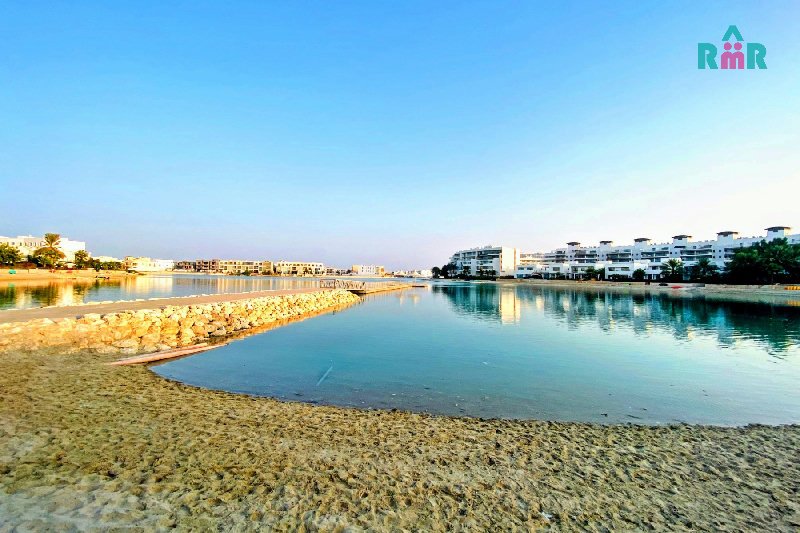 Gated Beachfront Community/Children's Facilities/Well Maintained – Slide 22