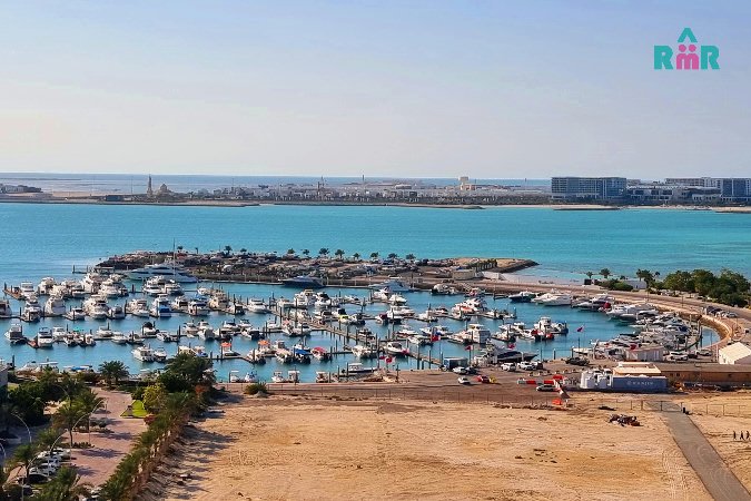 Sea and Marina Views / Closed Kitchen / Modern Finishing - Main view