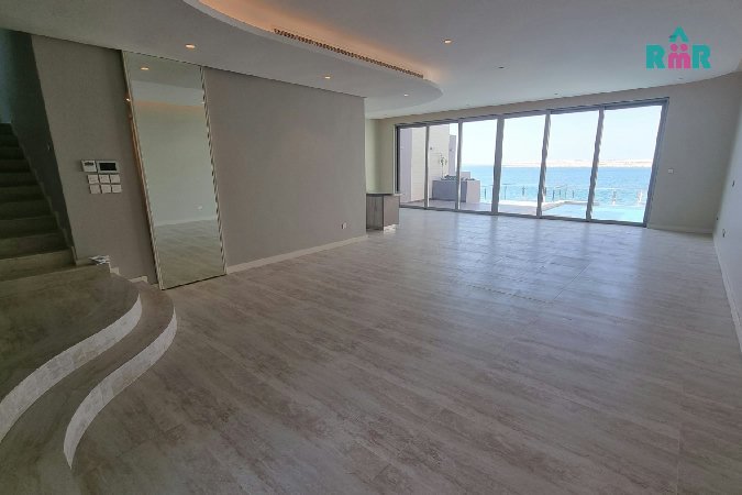 Oceanfront Living/Modern Developed Facilities - View 2