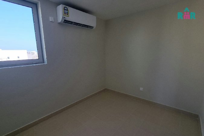 Oceanfront Living/Modern Developed Facilities – Slide 18