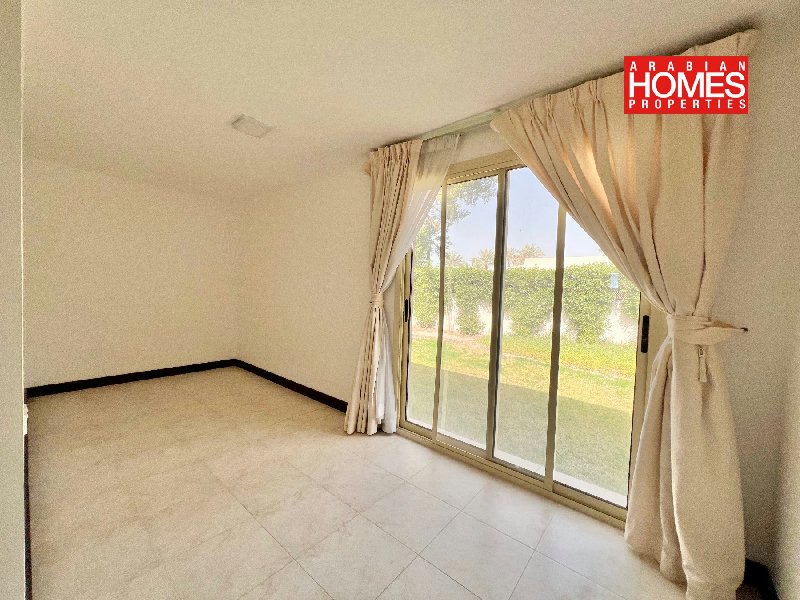 3 BEBROOM VILLA WITH PRIVATE GARDEN – Slide 6