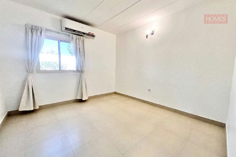 SINGLE STOREY 3 BR VILLA WITH PRIVATE GARDEN – Slide 8