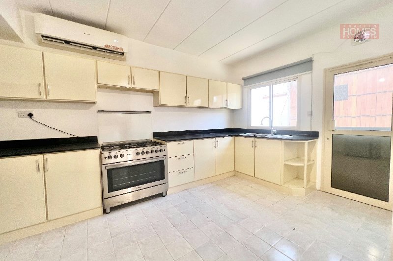 SINGLE STOREY 3 BR VILLA WITH PRIVATE GARDEN – Slide 9