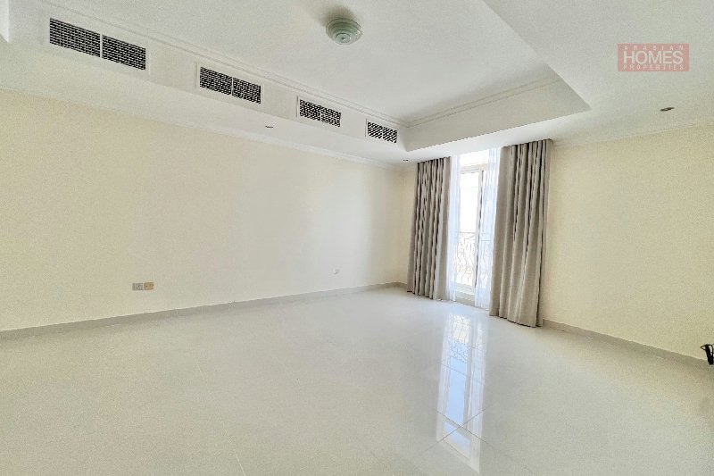 FULLY RENOVATED 3 BEDROOM VILLA – Slide 6