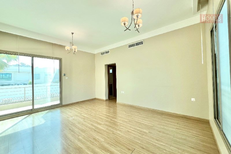 ELEGANT 4 BEDROOM VILLA WITH PRIVATE POOL – Slide 8