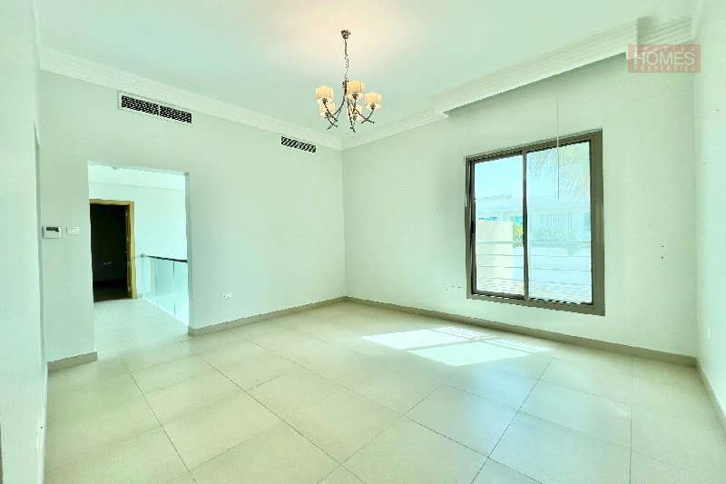 ELEGANT 4 BEDROOM VILLA WITH PRIVATE POOL – Slide 12