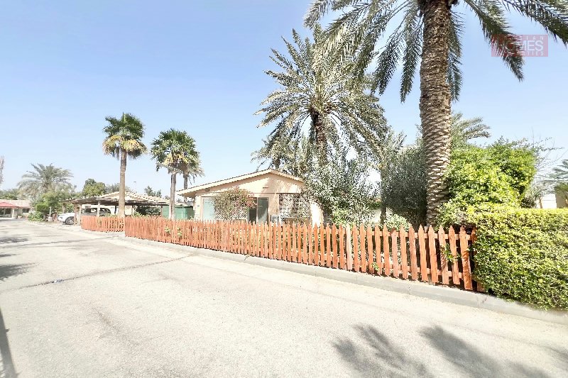 STUNNING 3 BEDROOM BEACH ACCESS VILLA WITH PRIVATE GARDEN – Slide 7