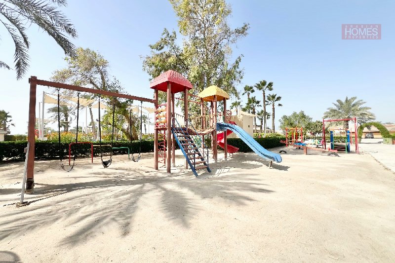 STUNNING 3 BEDROOM BEACH ACCESS VILLA WITH PRIVATE GARDEN – Slide 4