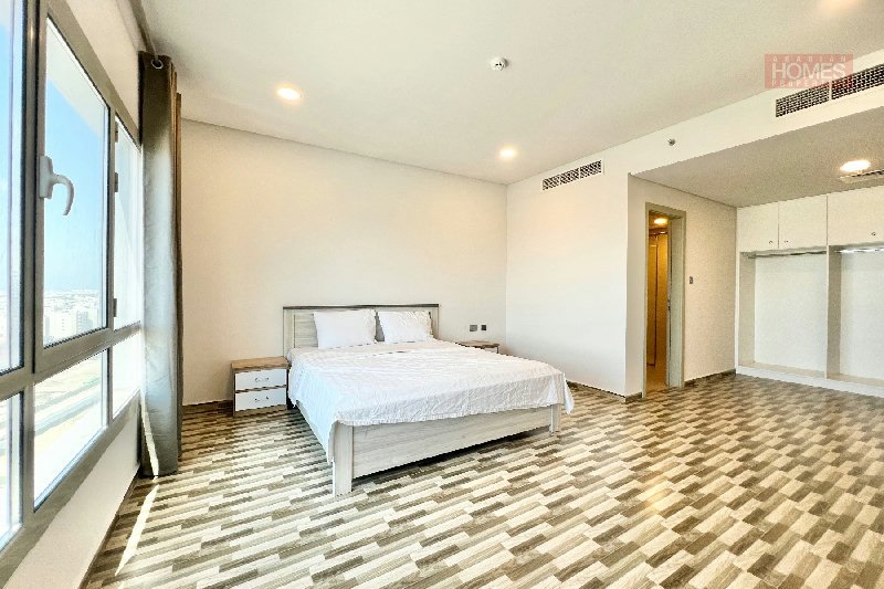 ELEGANT 1 BEDROOM APARTMENT WITH ACCESS IN MALL – Slide 8