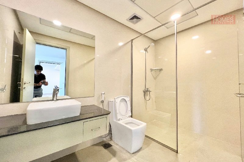 ELEGANT 1 BEDROOM APARTMENT WITH ACCESS IN MALL – Slide 10