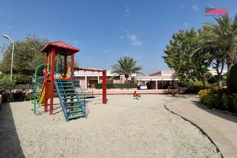 Beautifully Presented 4-Bedroom Villa with Private Patio in Hamala – Slide 26