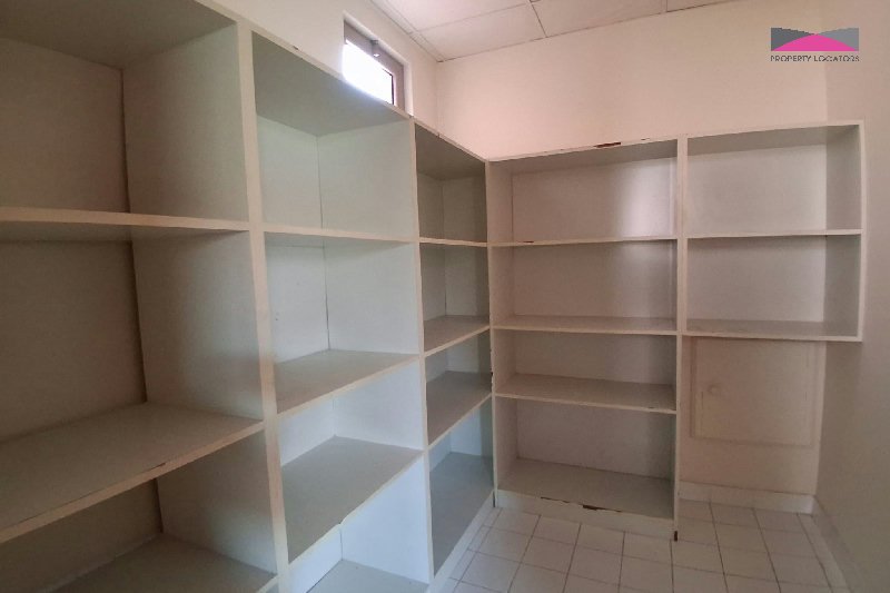 Beautifully Presented 4-Bedroom Villa with Private Patio in Hamala – Slide 11