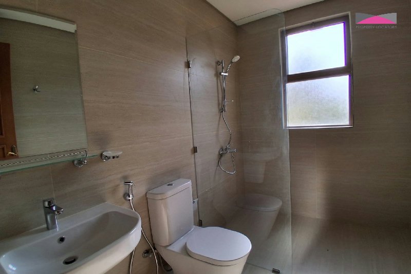 Beautifully Presented 4-Bedroom Villa with Private Patio in Hamala – Slide 15