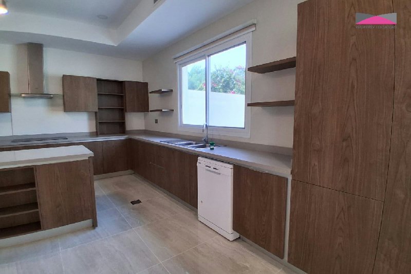 MODERN | PRIVATE POOL | COMPOUND VILLA – Slide 8