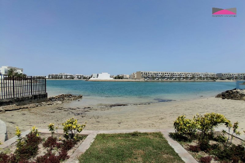 Coastal Living in the Heart of Amwaj โ Slide 1