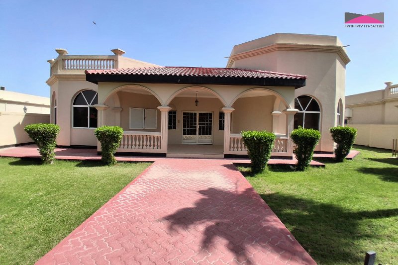 Elegant 4-Bedroom Villa with Private Garden | Janabiya โ Slide 1