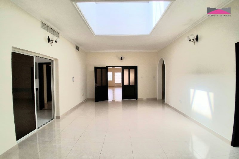 Elegant 4-Bedroom Villa with Private Garden | Janabiya – Slide 8