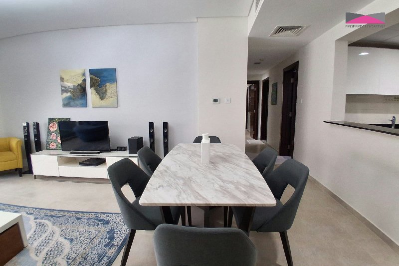 SPACIOUS and STYLISH 2BR APARTMENT  – Slide 3