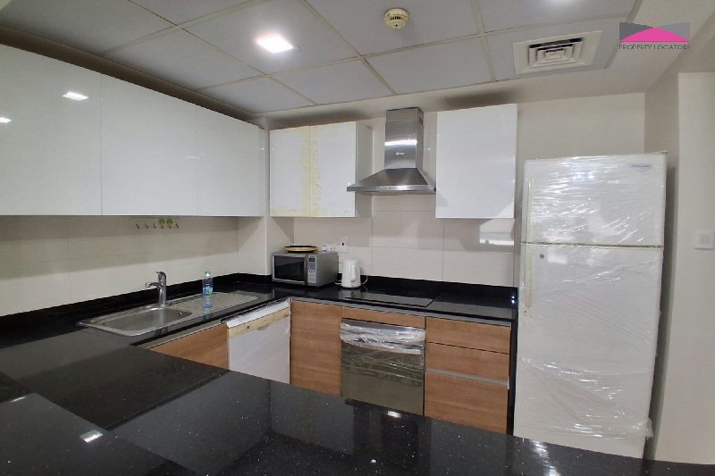 SPACIOUS and STYLISH 2BR APARTMENT  – Slide 6