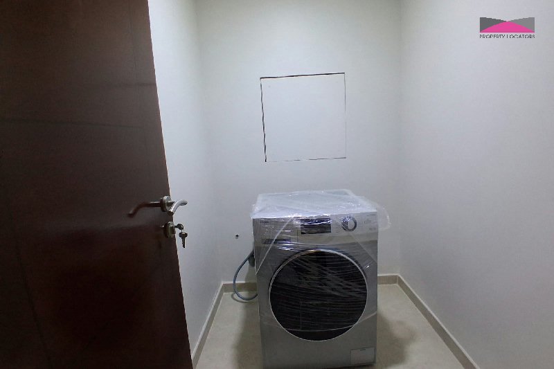 SPACIOUS and STYLISH 2BR APARTMENT  – Slide 7
