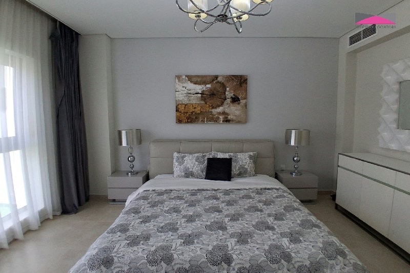 SPACIOUS and STYLISH 2BR APARTMENT  – Slide 12