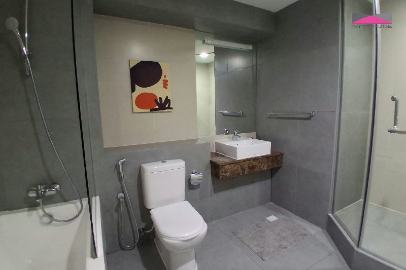 SPACIOUS and STYLISH 2BR APARTMENT  – Slide 13