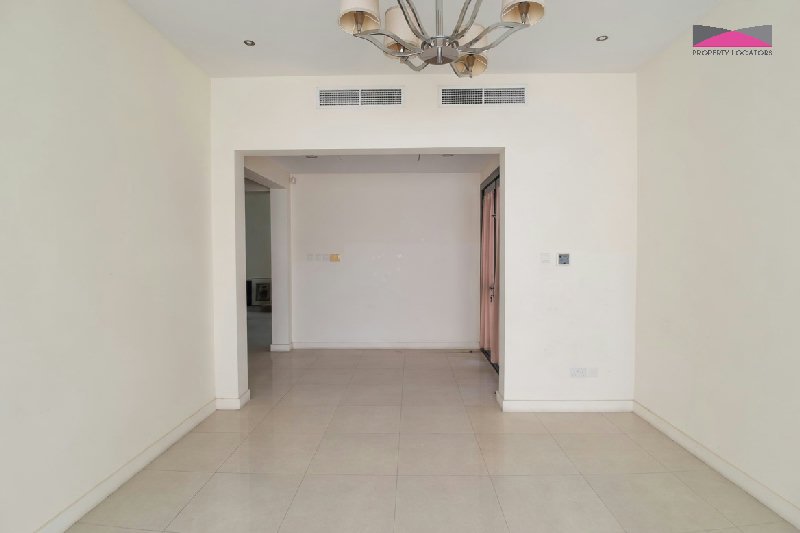 MODERN FAMILY VILLA | PRIVATE GARDEN | POOL AND GYM ACCESS – Slide 5