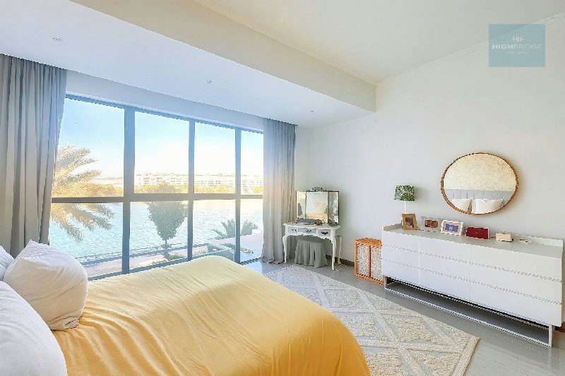 Private Beachfront Living | Panoramic Sea Views - Fully Furnished  – Slide 9