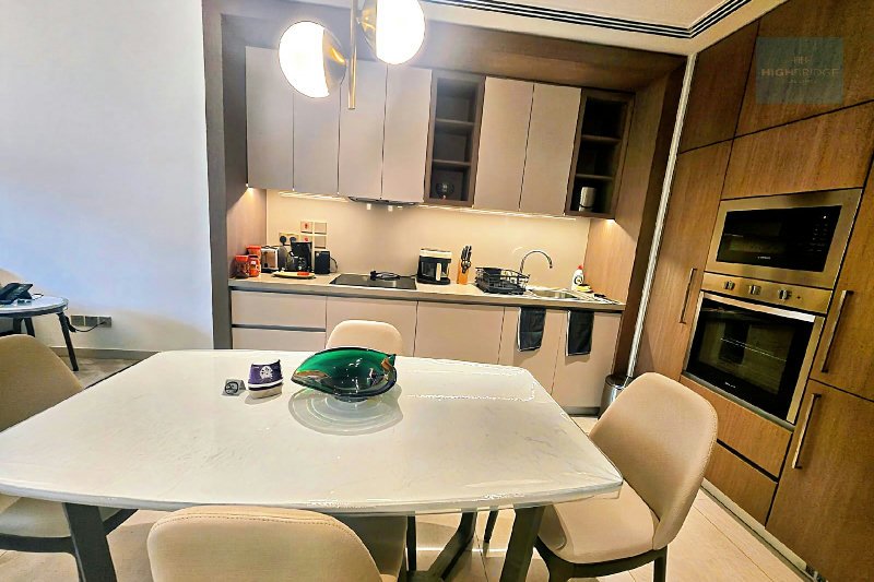 Beach and Mall Access | Best Price | Hidden Gem 1BR |  – Slide 6