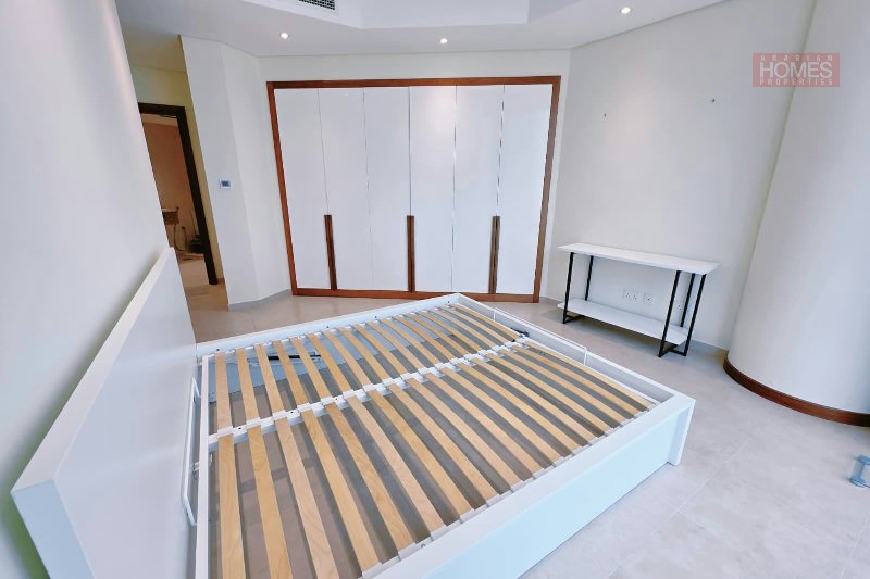 FULL SEA VIEW BREEZES WITH BOTH INDOOR & OUDOOR FACILITIES – Slide 18