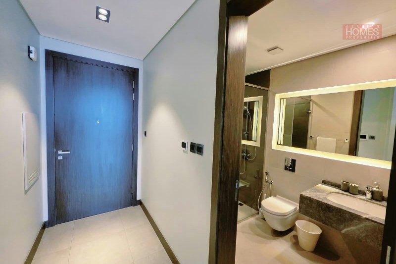  AMAZING SEA VIEW BALCONY WEEKLY HOUSE KEEPING & UNLIMITED INTERNET – Slide 10