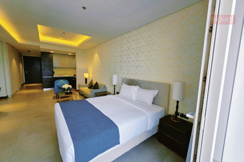  AMAZING SEA VIEW BALCONY WEEKLY HOUSE KEEPING & UNLIMITED INTERNET – Slide 12