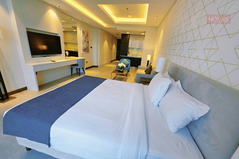  AMAZING SEA VIEW BALCONY WEEKLY HOUSE KEEPING & UNLIMITED INTERNET – Slide 6