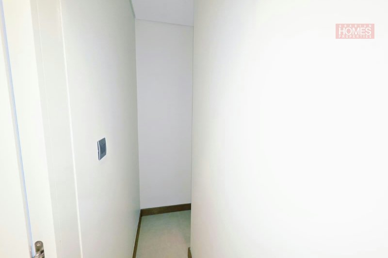  AMAZING SEA VIEW BALCONY WEEKLY HOUSE KEEPING & UNLIMITED INTERNET – Slide 13