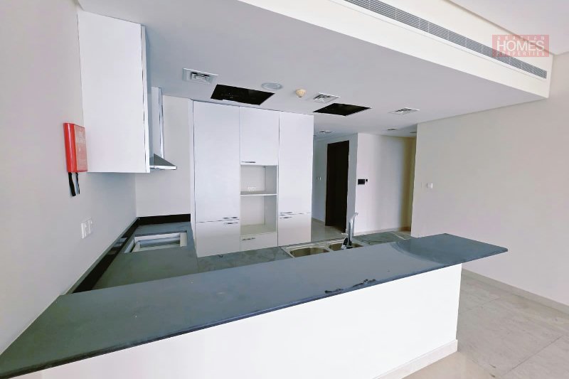 NEGOTIABLE BRAND NEW  SEA VIEW BALCONY PET FREE  – Slide 6