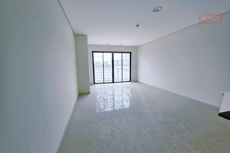 NEGOTIABLE BRAND NEW  SEA VIEW BALCONY PET FREE  – Slide 3