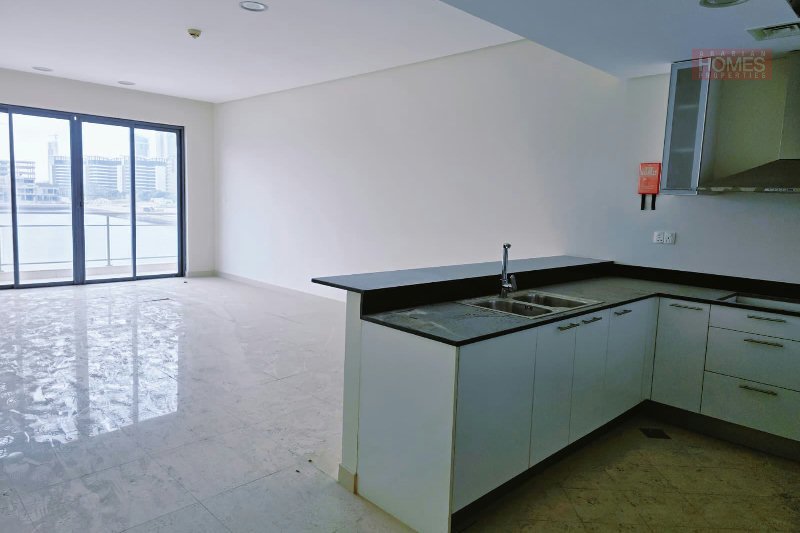 NEGOTIABLE BRAND NEW  SEA VIEW BALCONY PET FREE  – Slide 8