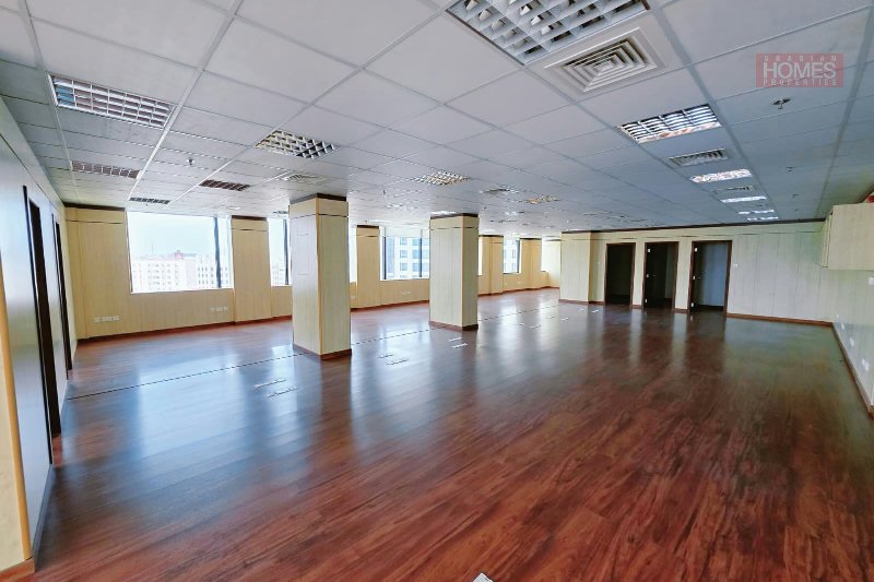 NEGOTIABLE BIGGER ROOMS PARTITIONED IN A COMMERCIAL AREA – Slide 1