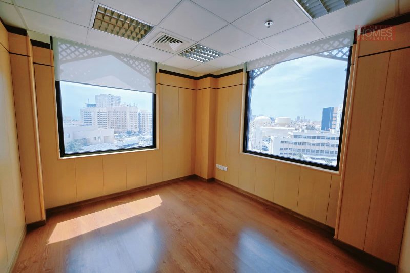NEGOTIABLE BIGGER ROOMS PARTITIONED IN A COMMERCIAL AREA – Slide 5