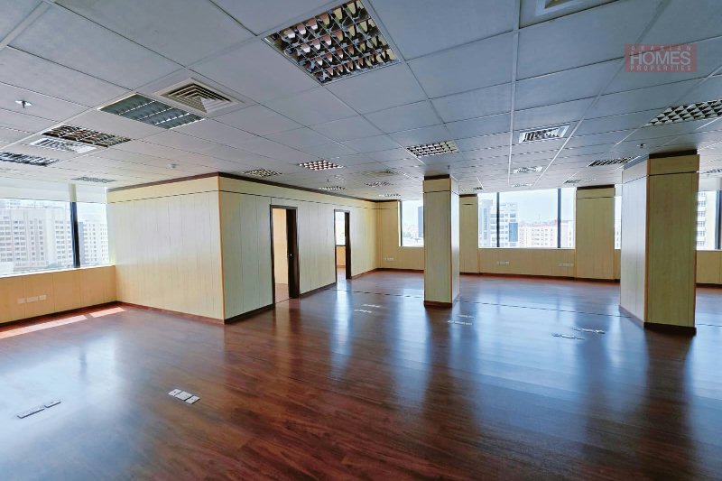 NEGOTIABLE BIGGER ROOMS PARTITIONED IN A COMMERCIAL AREA – Slide 8