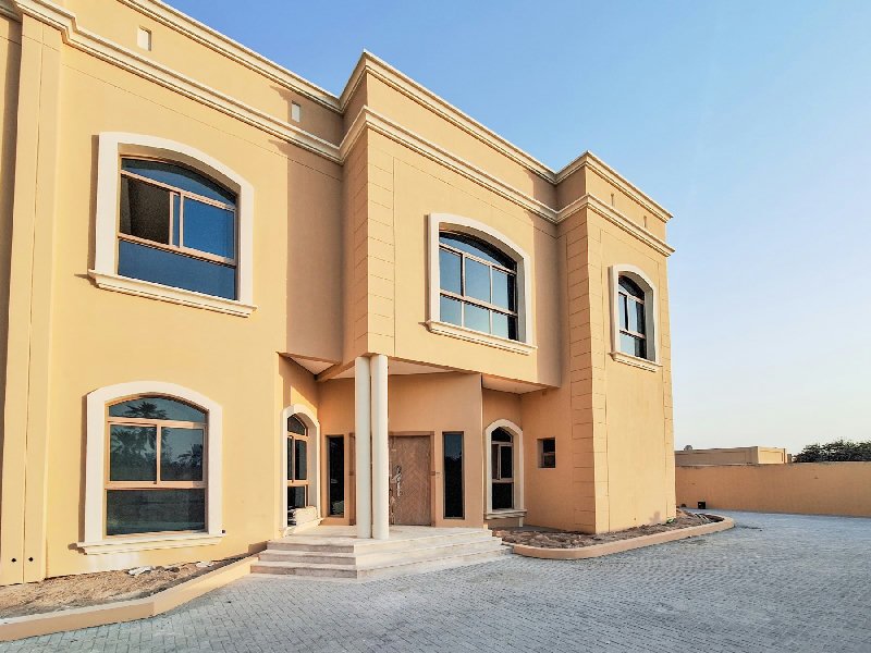 Brand New Villa with Swimming Pool – Slide 1