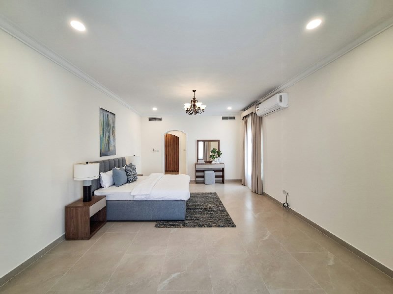 Newly Renovated | Fully Furnished | Modern – Slide 8