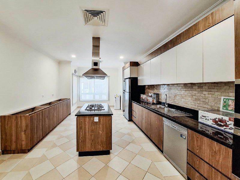 Newly Renovated | Fully Furnished | Modern – Slide 5