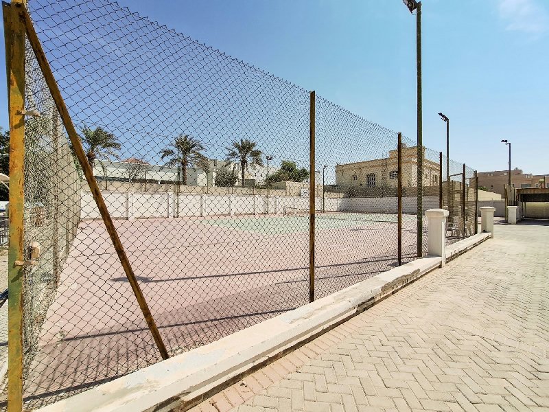 Newly Renovated | Fully Furnished | Modern – Slide 16