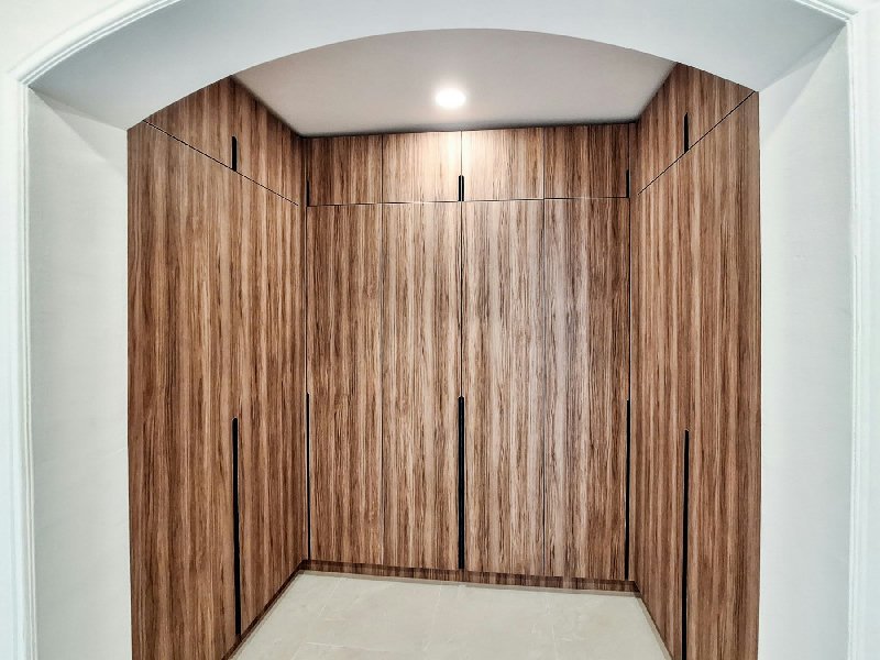 Newly Renovated | Fully Furnished | Modern – Slide 12