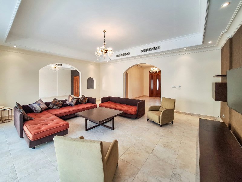 Magnificent Villa | Swimming Pool | Near BSB – Slide 4