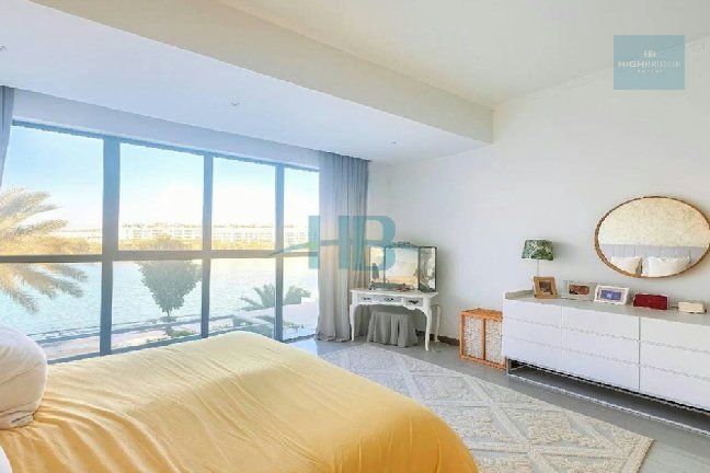 فيلا راقيه ع البحر في امواج  – Slide 13