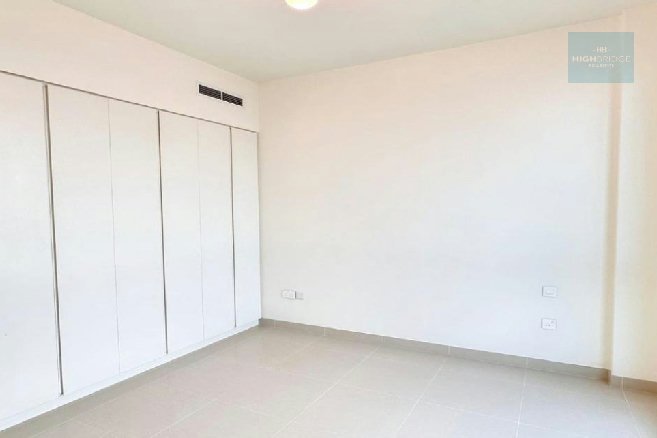 Best investment deal, rare price, and access to the beach. – Slide 4