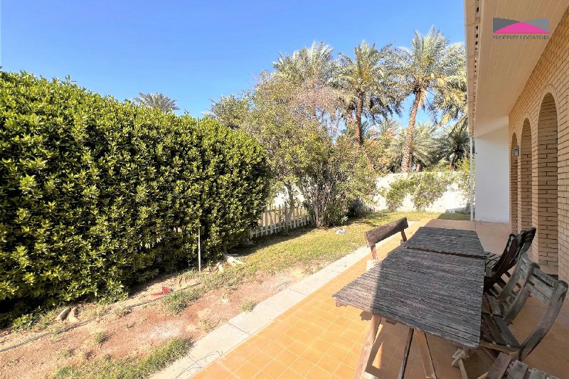 SPACIOUS | PRIVATE GARDEN | FAMILY VILLA – Slide 1