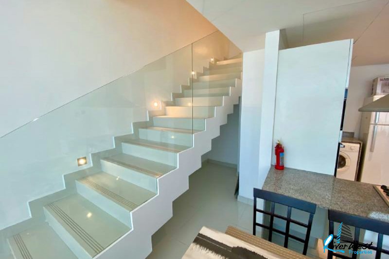 Exclusive Deal | Sea View | Excellent Condition – Slide 7